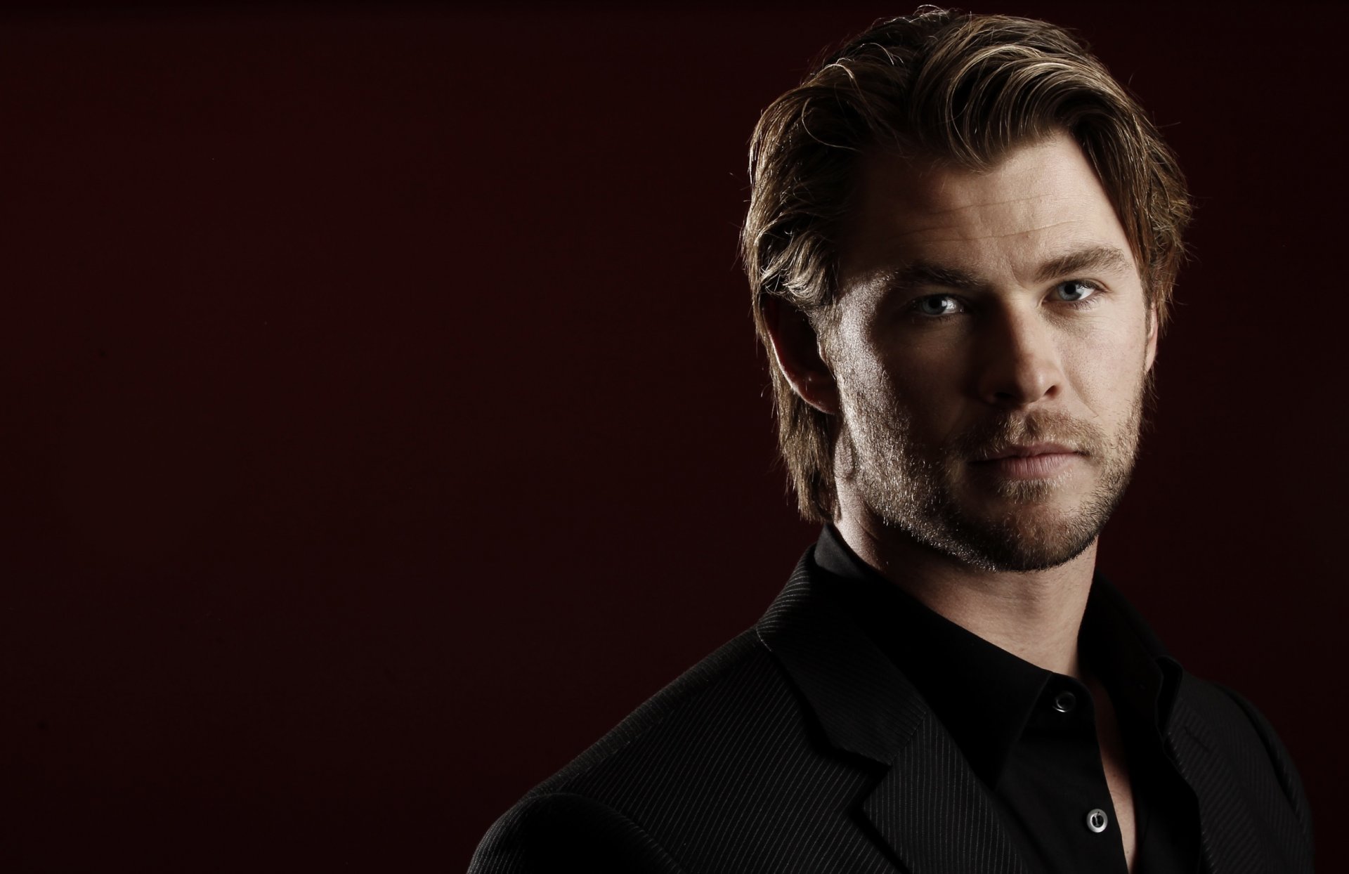 chris hemsworth actor foto fondo de pantalla cerdas hombre