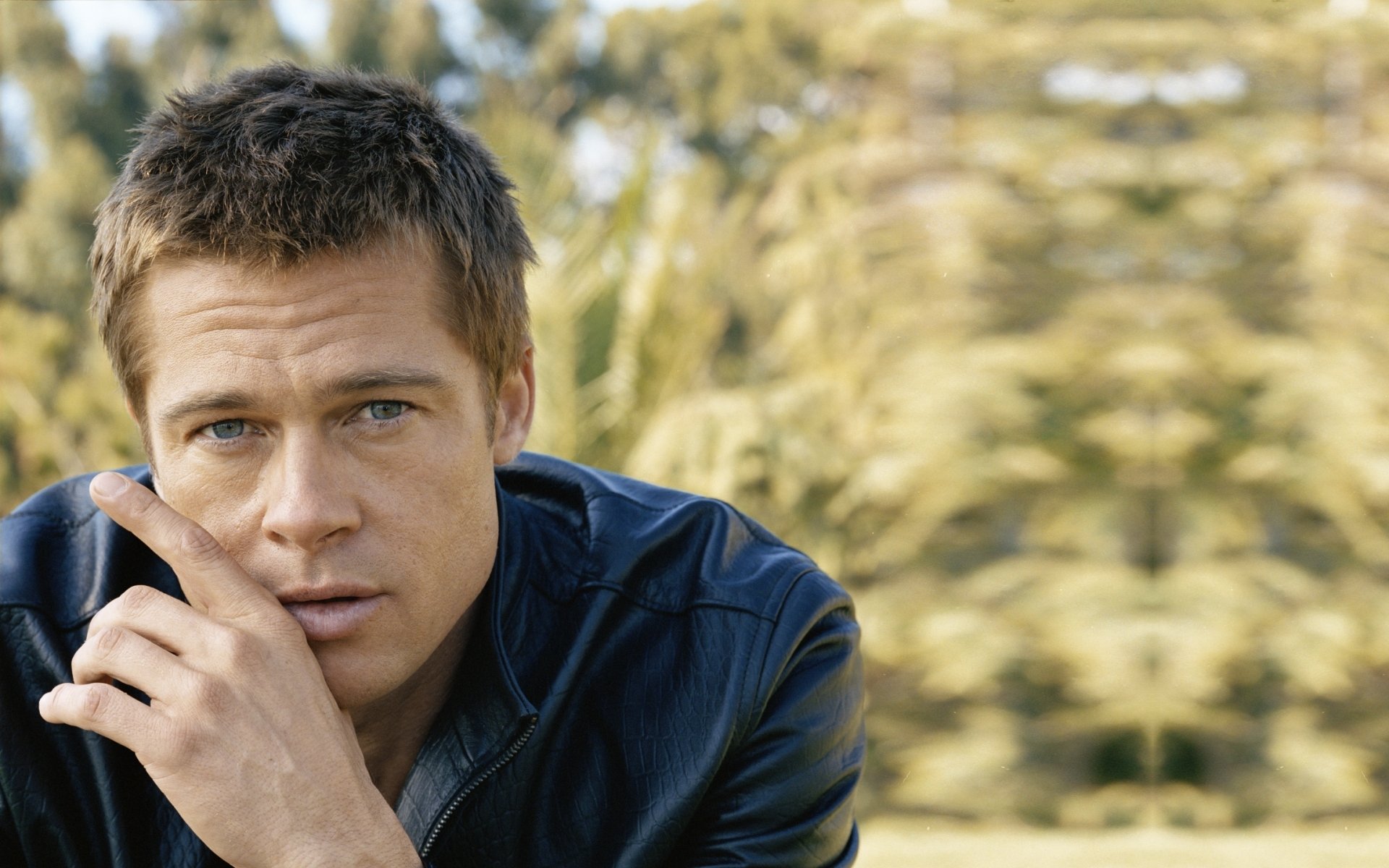 brad pitt productor hombre mirada