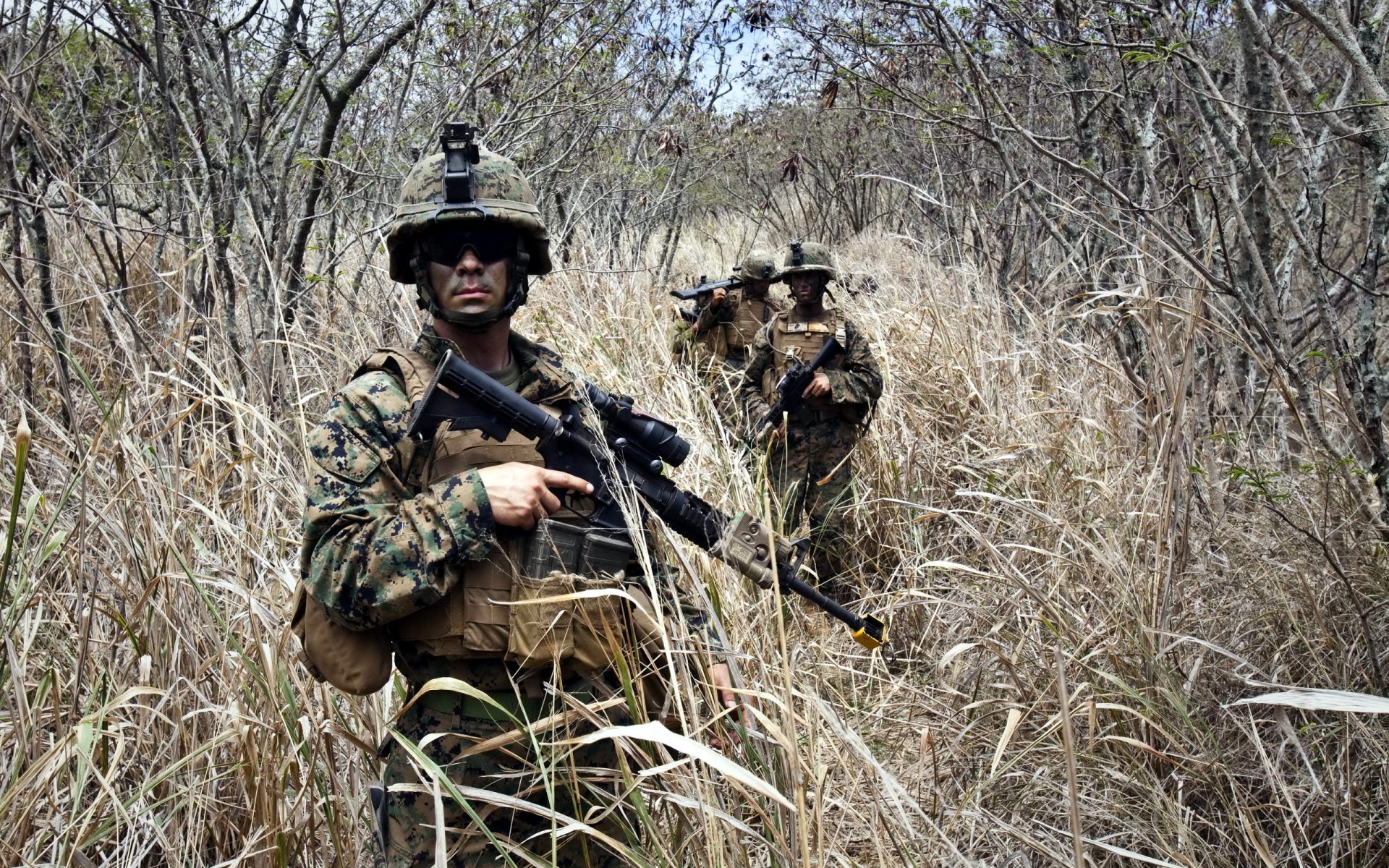 soldados armas guerra