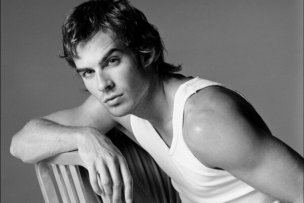 Foto en blanco y negro de Ian Somerhalder