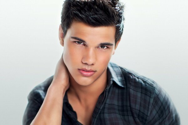 Taylor Lautner photo of the actor