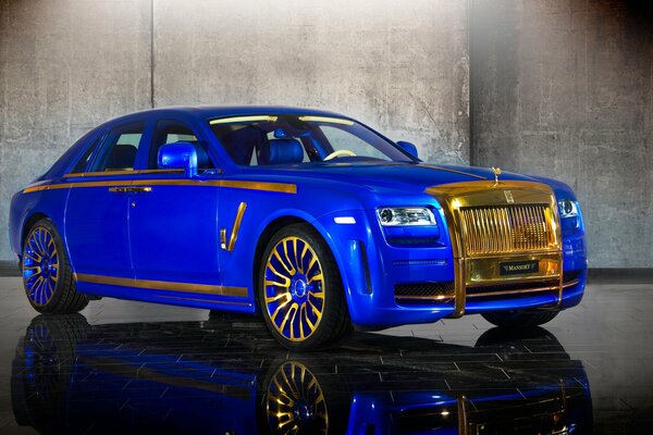 Rolls-royce de lujo azul