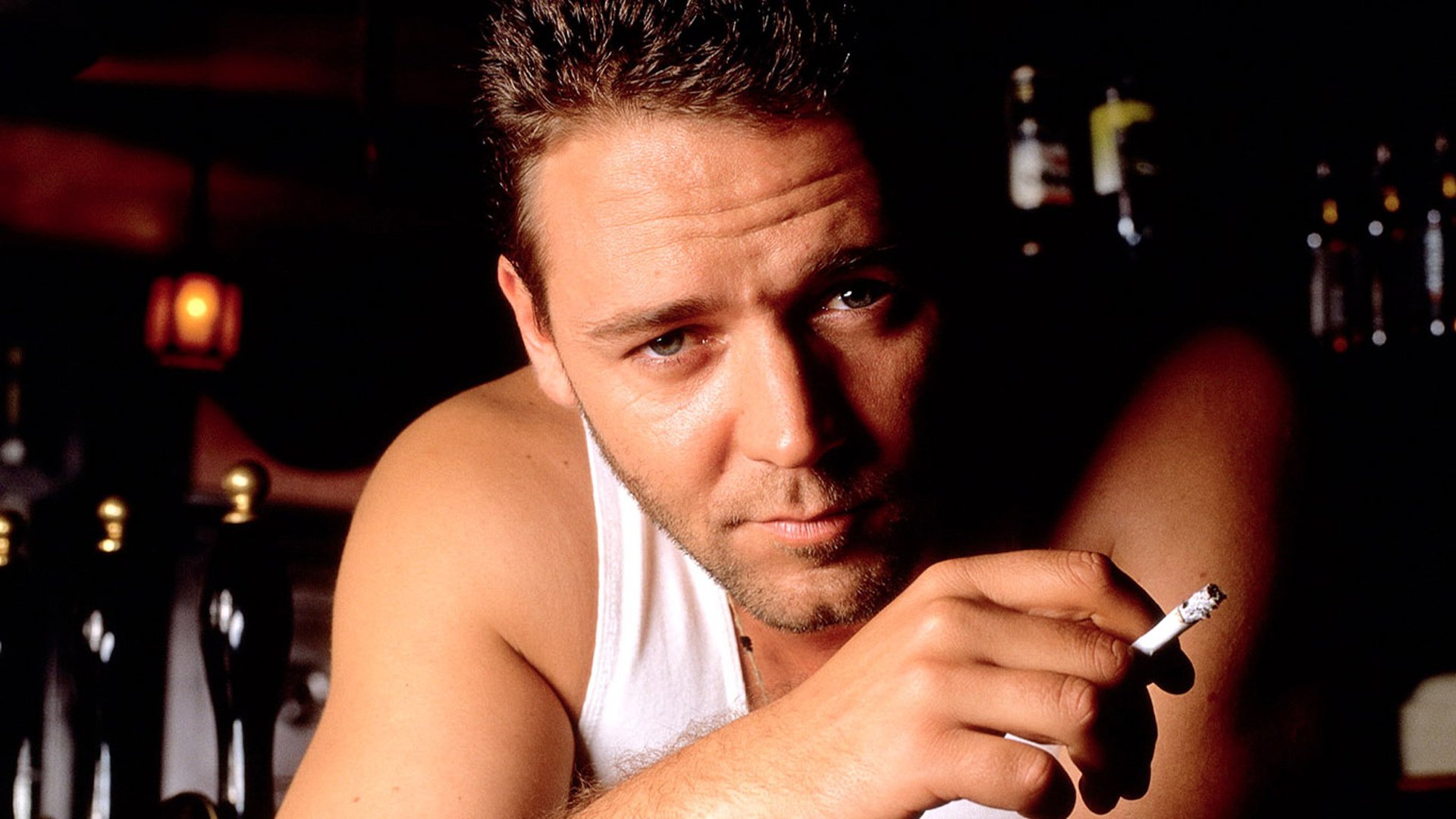 russell crowe background