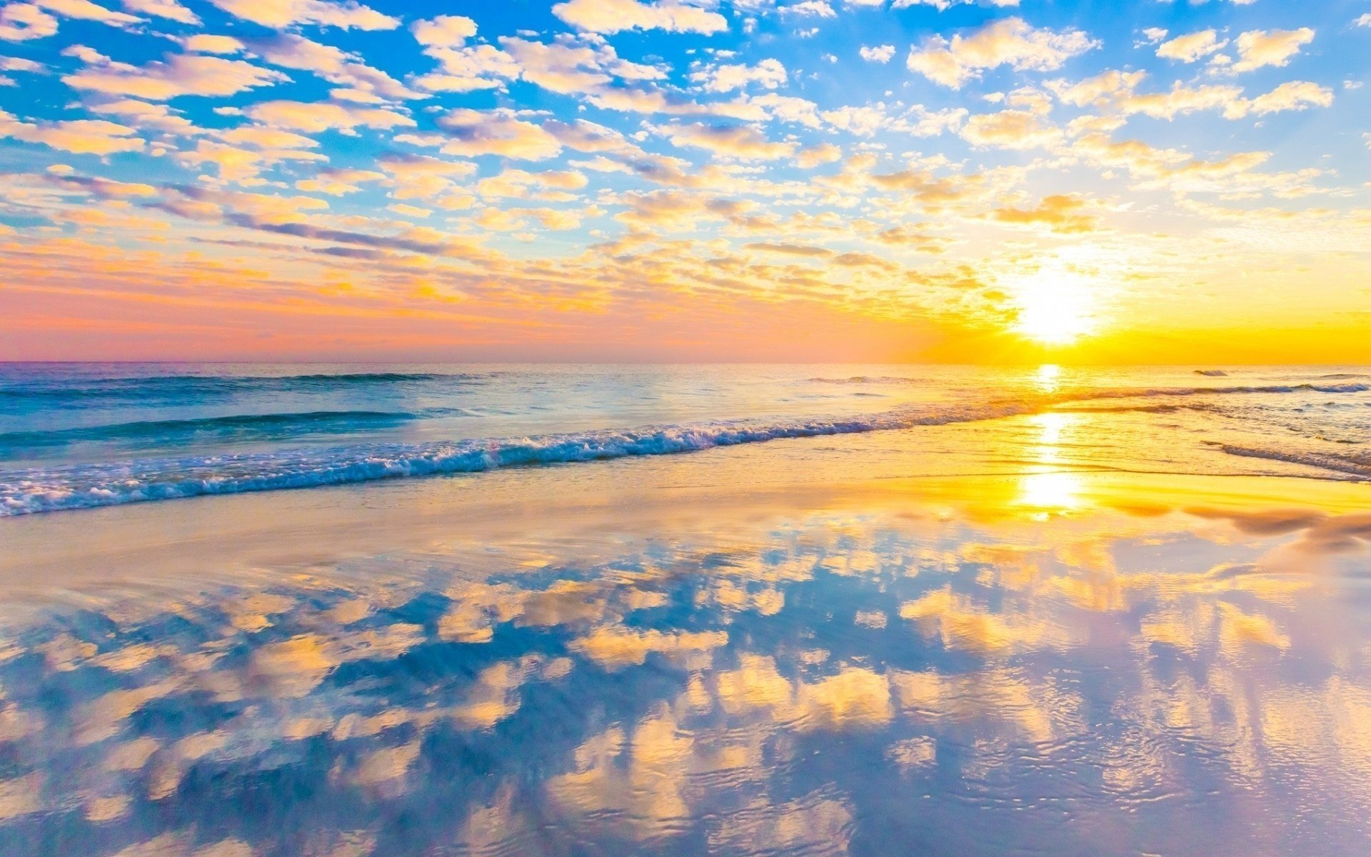 puesta de sol mar nubes olas