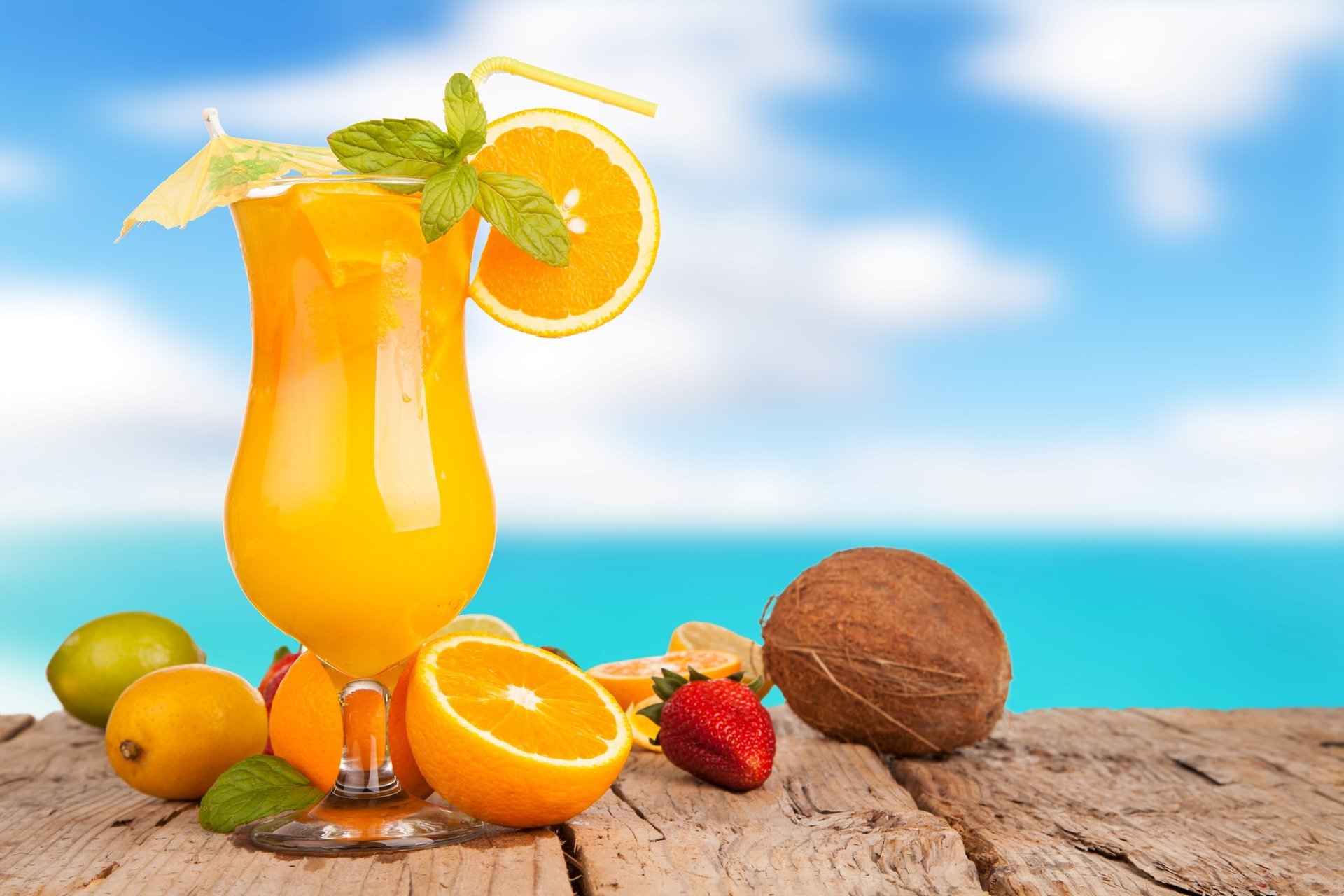 saft orangen limette zitrone erdbeere kokosnuss lecker sommer hintergrund meer himmel