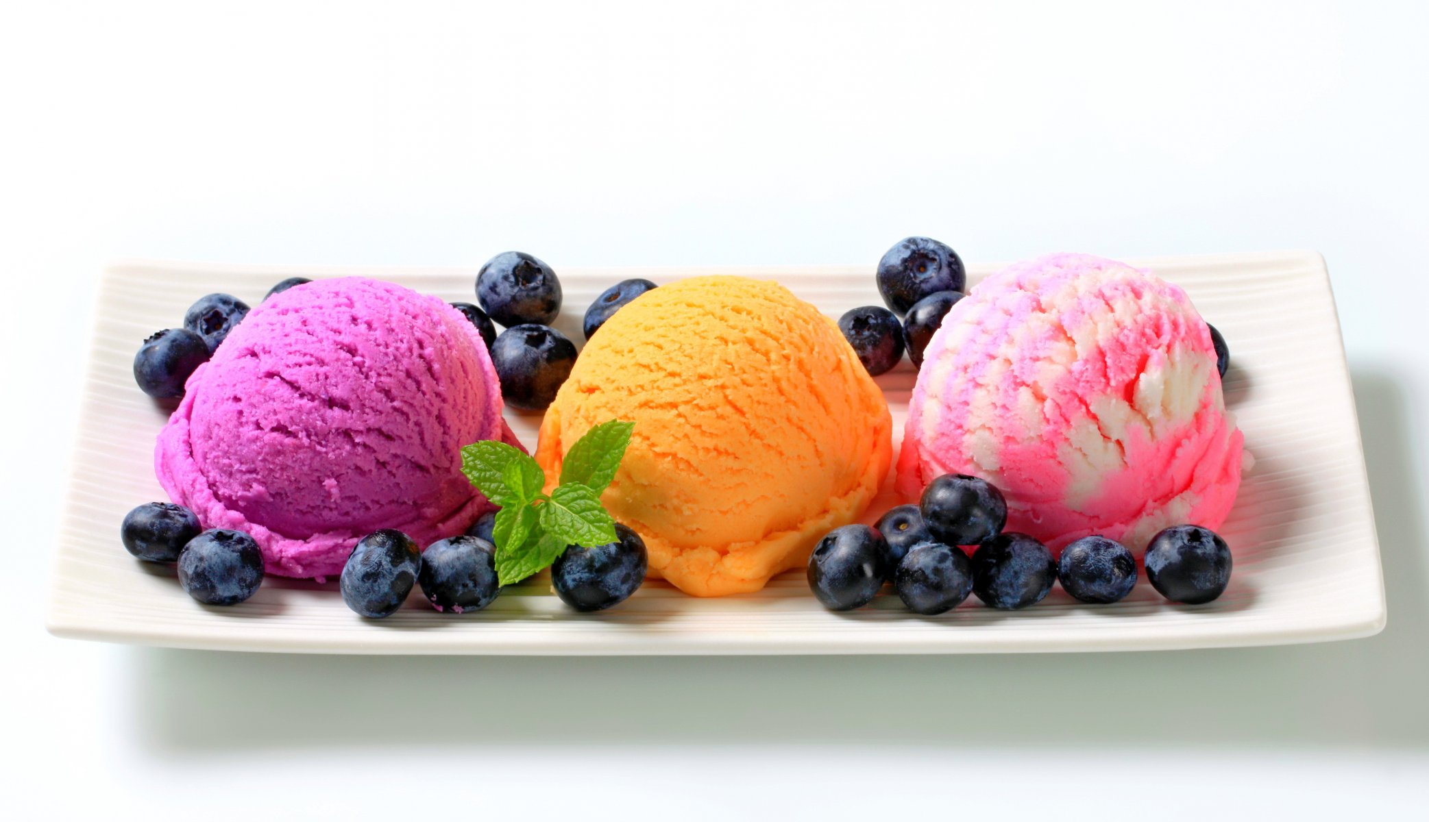 ice cream colorful berries dessert plates delicious yummy