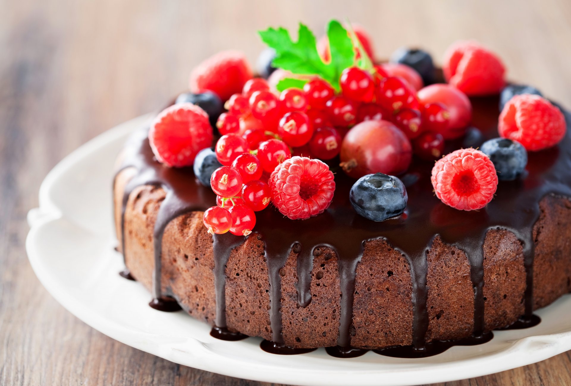 berries cake sweet dessert baking strawberry raspberry currants chocolate