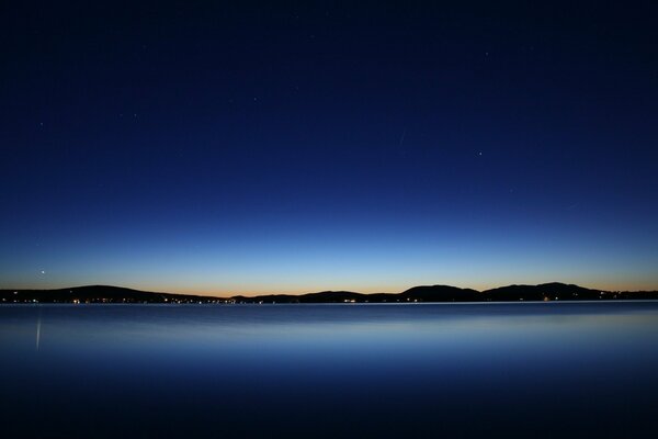 Nacht schönes Meer