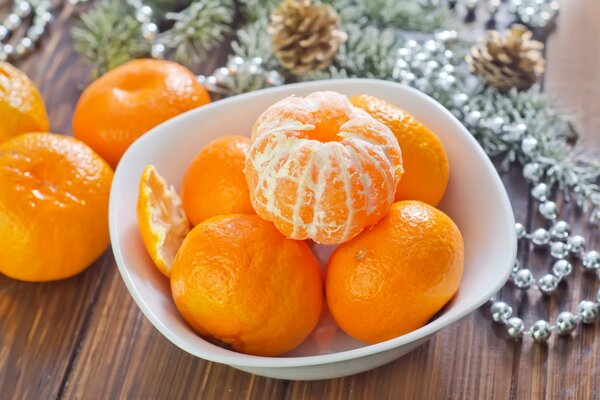 Die winterlichste festliche Mandarine