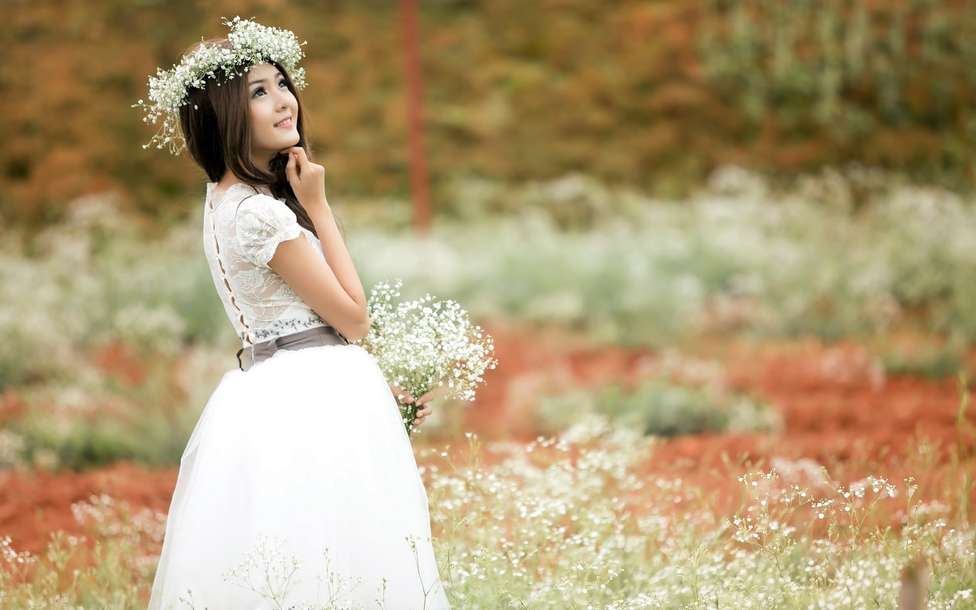 girl flower summer beauty