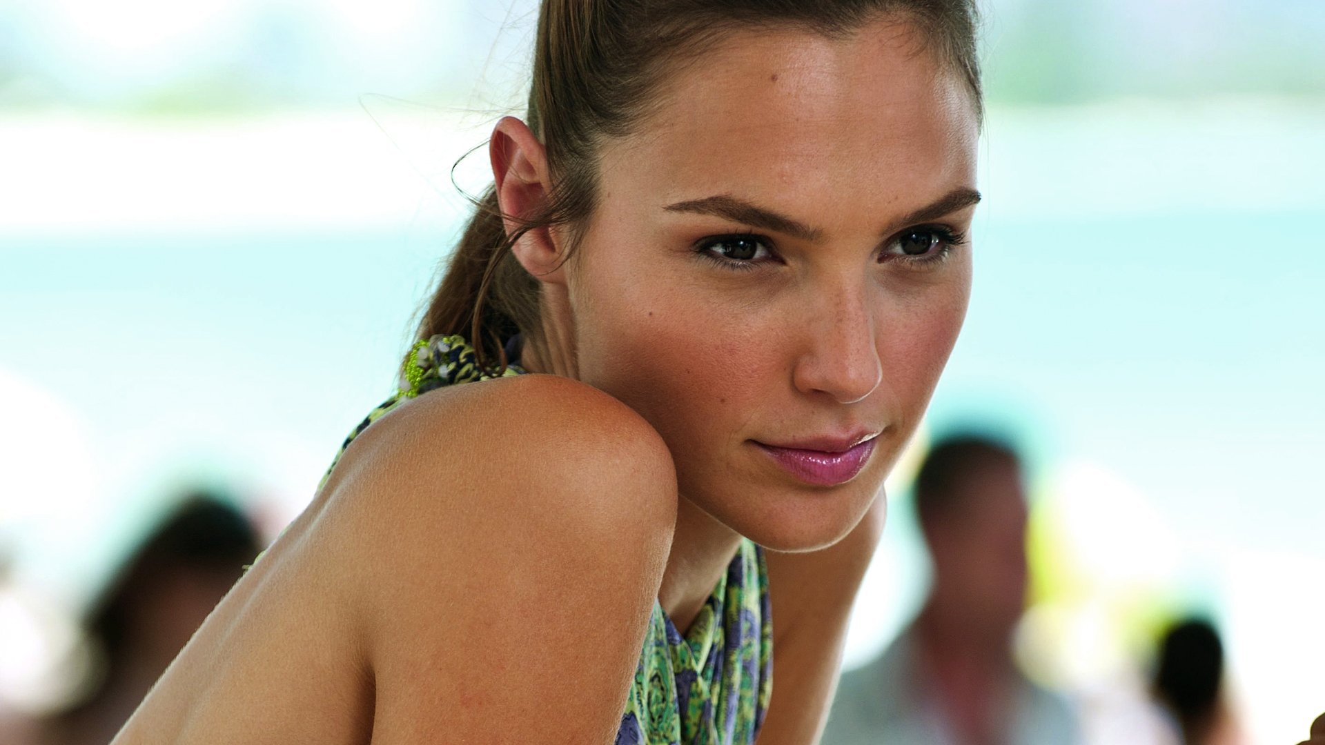 gal gadot sguardo faccia