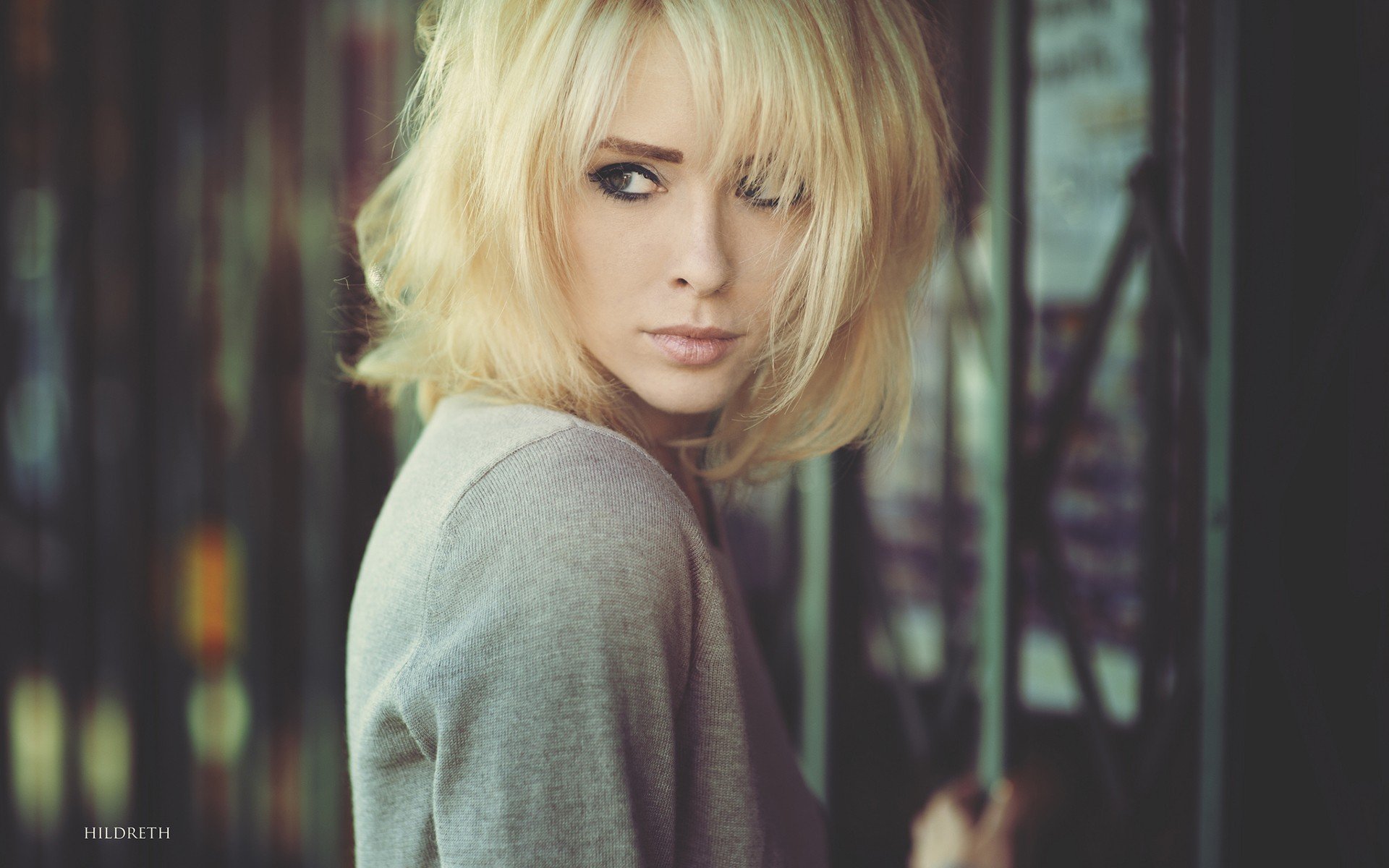 alysha nett model view blonde girl