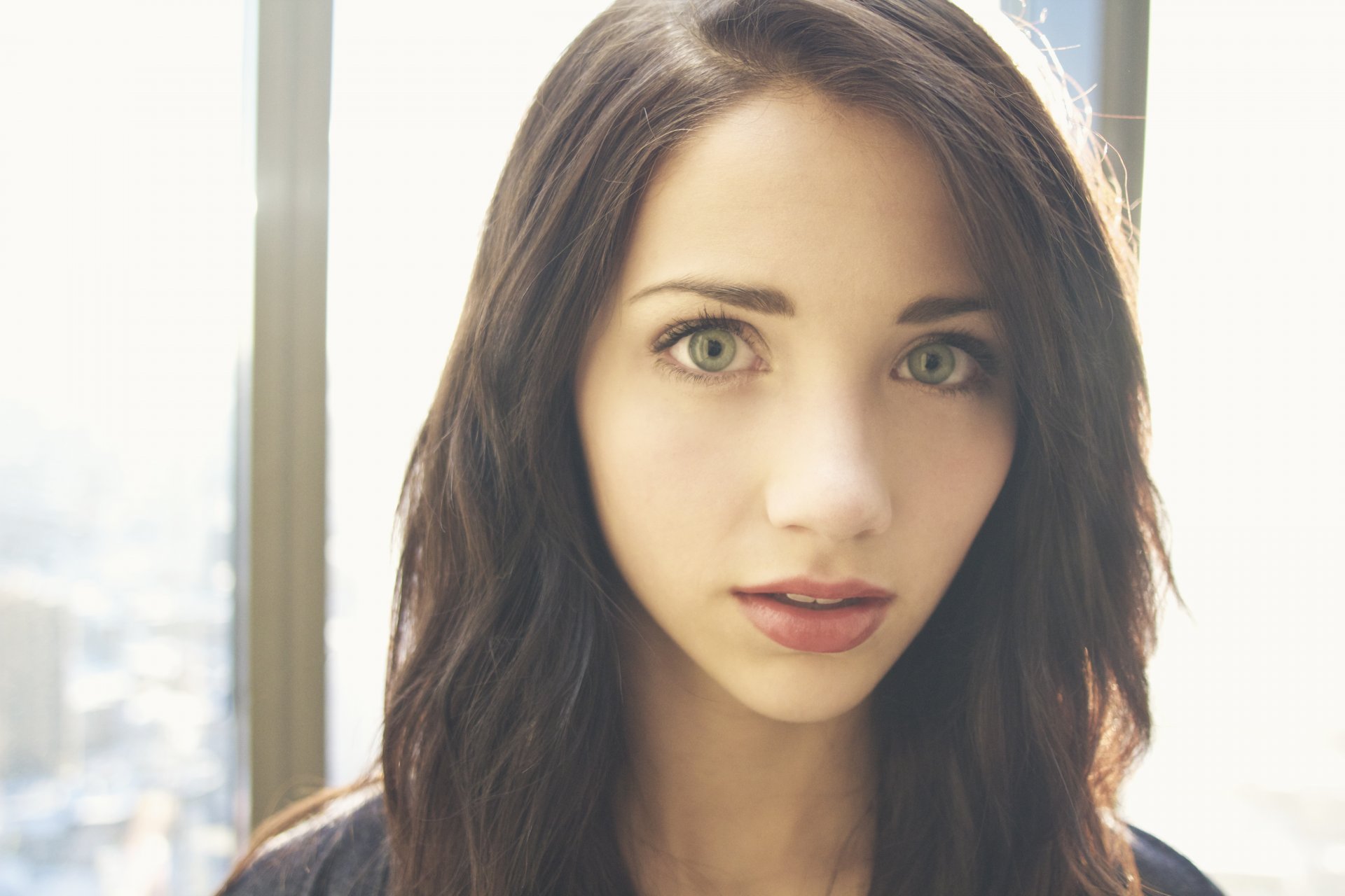 emily rudd brunette girl model face