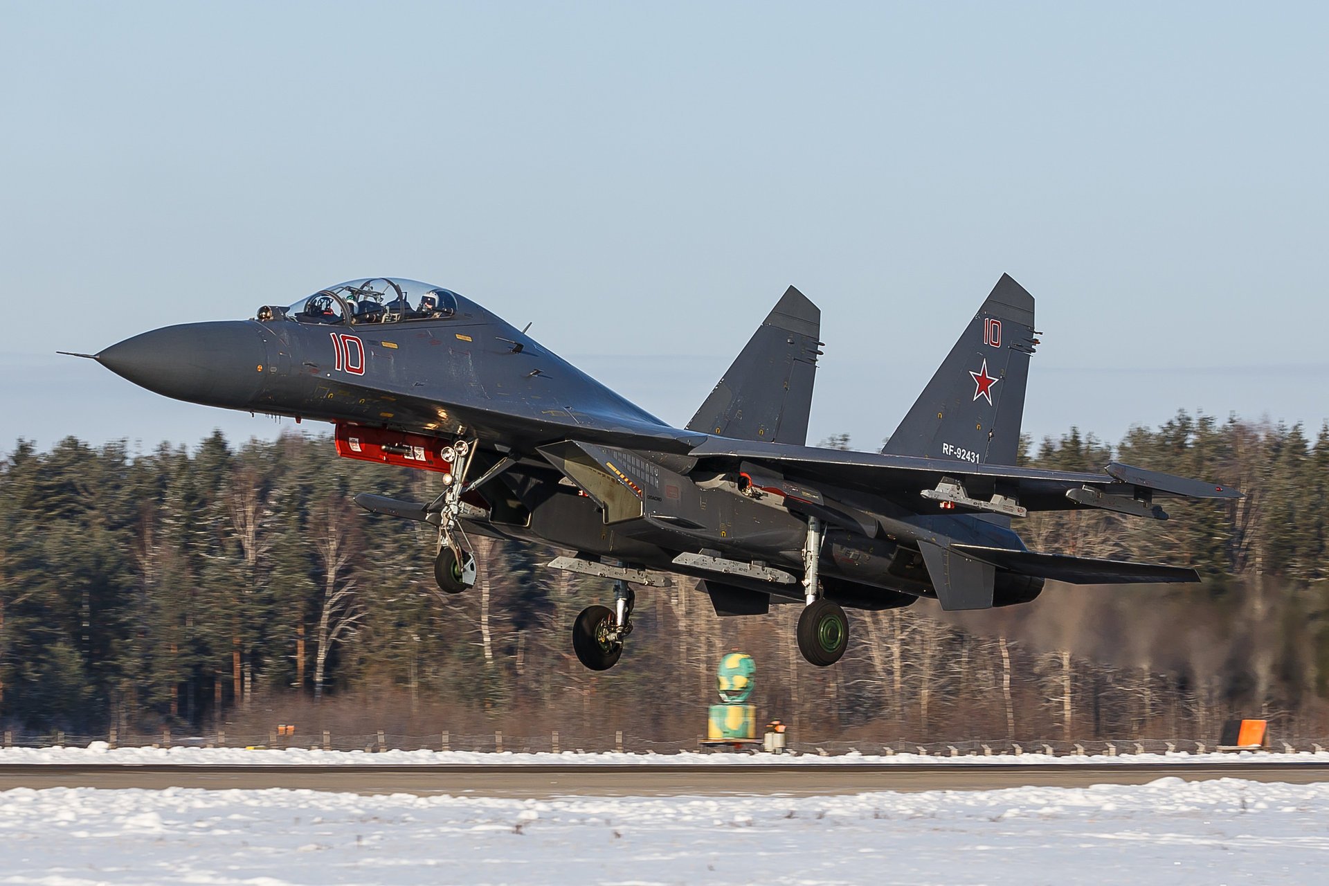 su-35 à réaction super maniable polyvalent