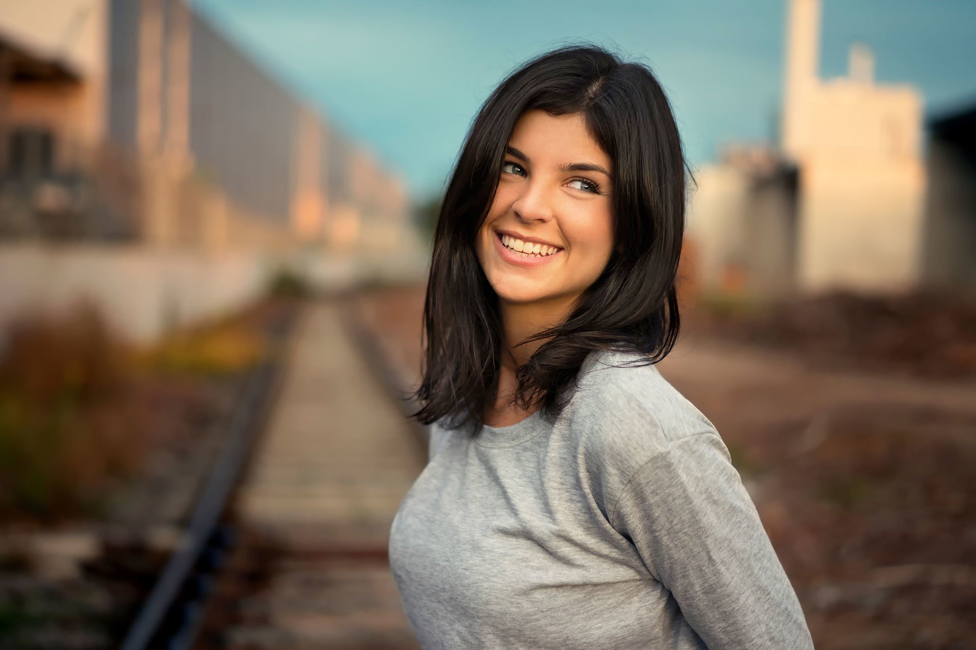 lena sourire portrait