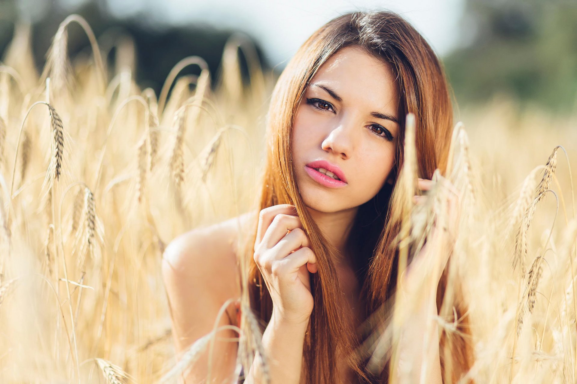 delaia gonzalez portrait the field spikes view
