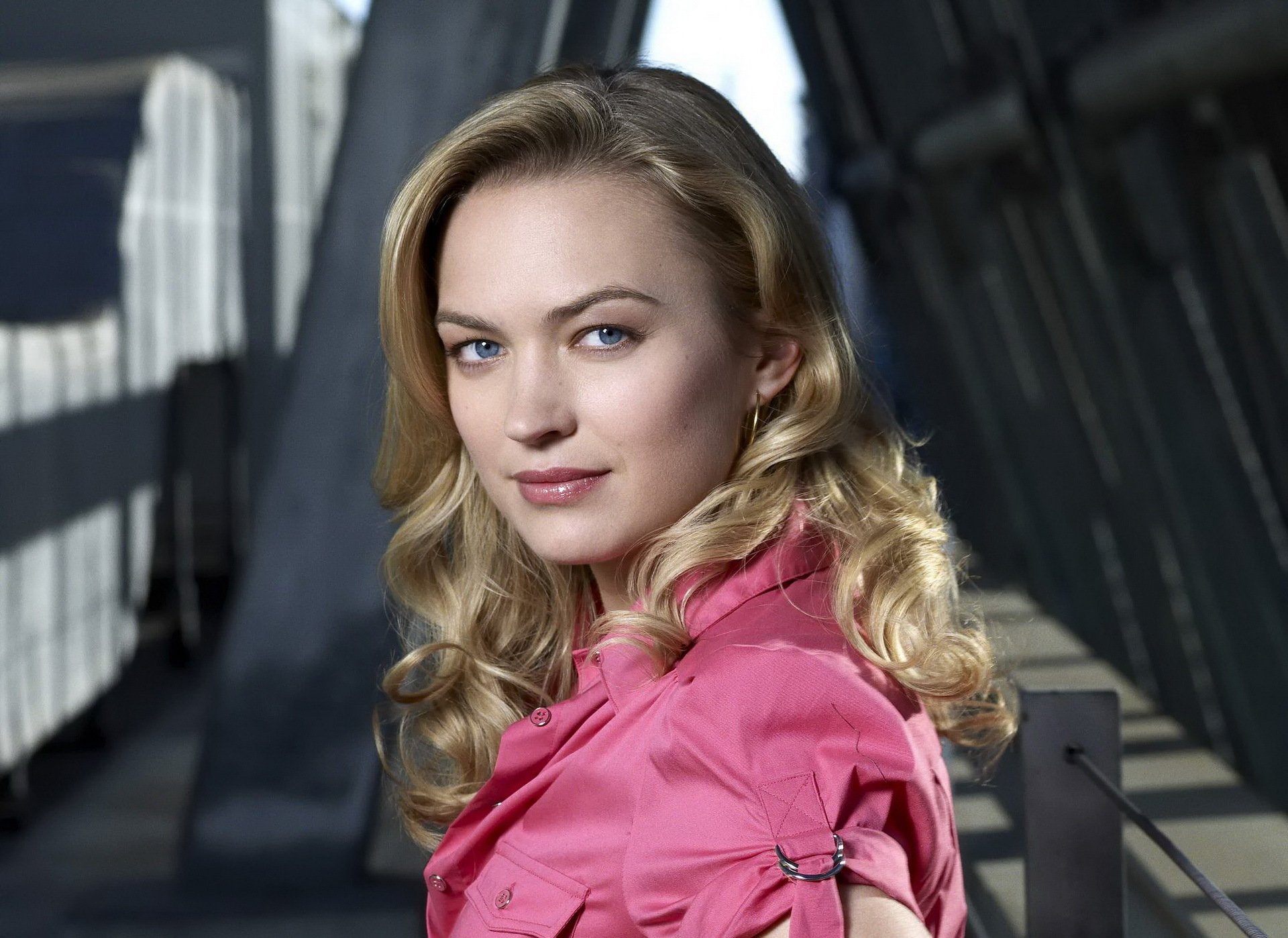 sofia miles serie tv chiaro di luna