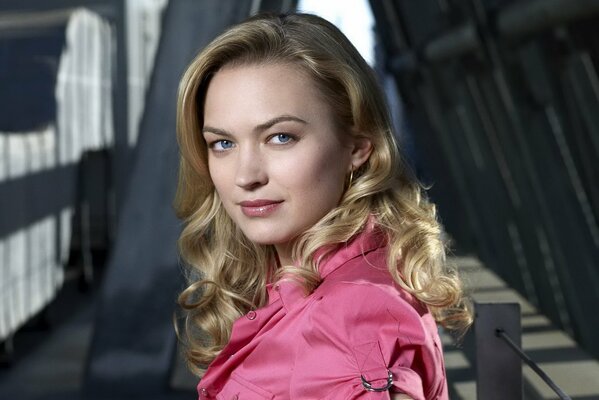 Sophia miles de la serie Moonlight