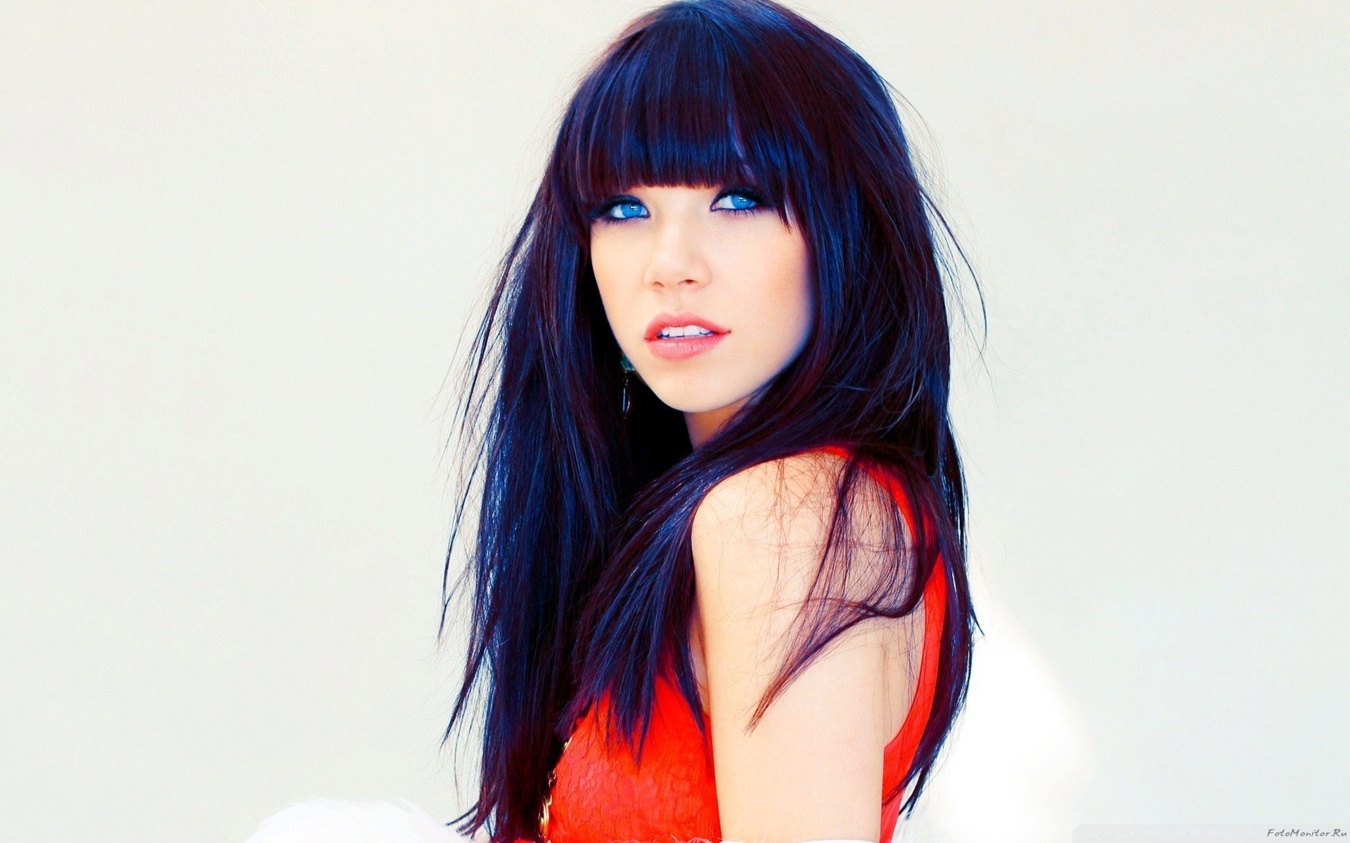 carly rae jepsen berühmtheit frau brünette hübsch sängerin schön blaue augen blick