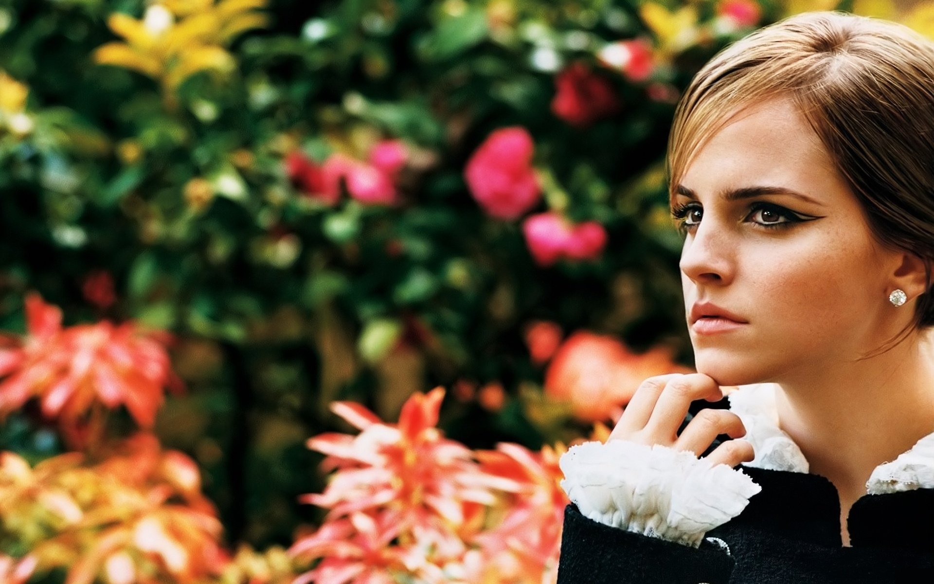 emma watson chica belleza actriz cara mirada flores fondo