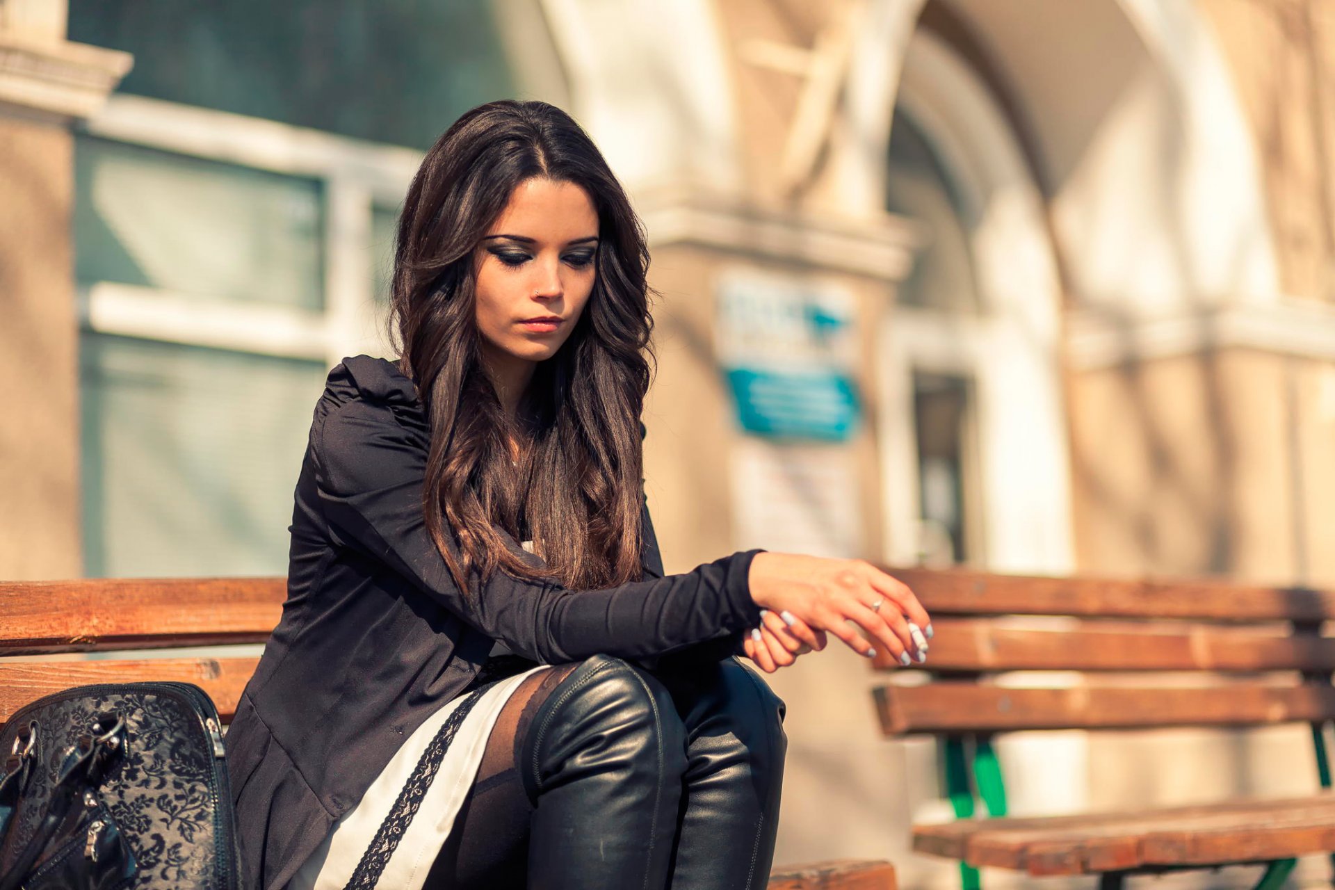 portrait vue cigarette rue banc ville