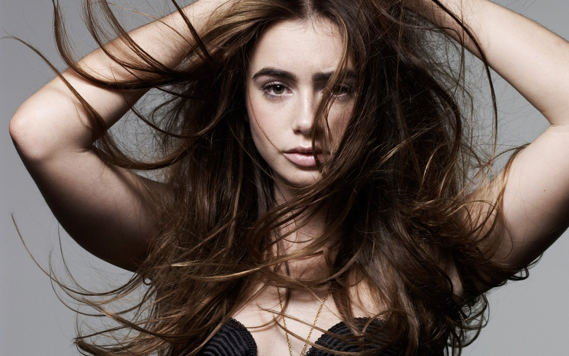 carino ragazza lily collins