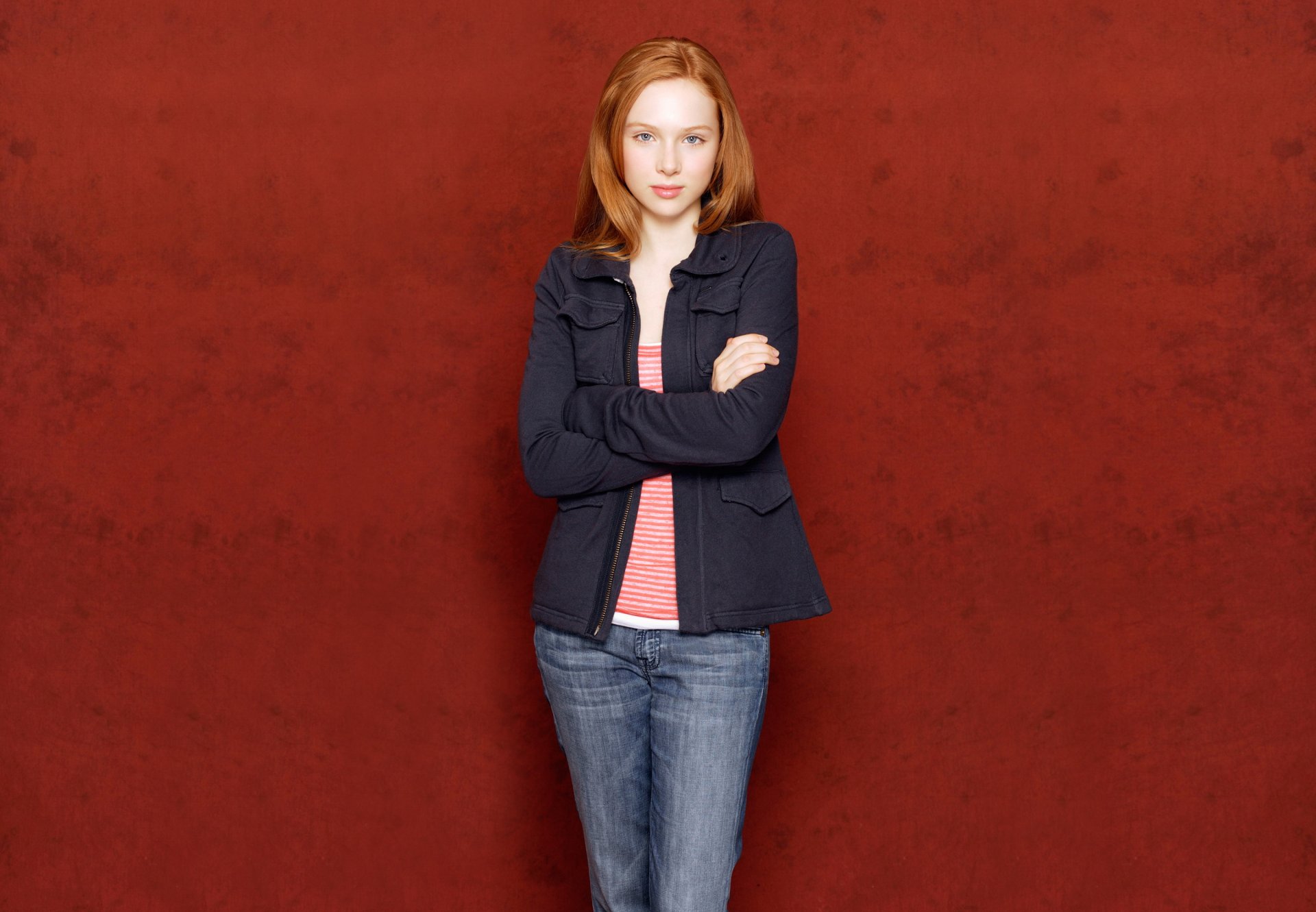 molly s. quinn fotoshooting schauspielerin hintergrund