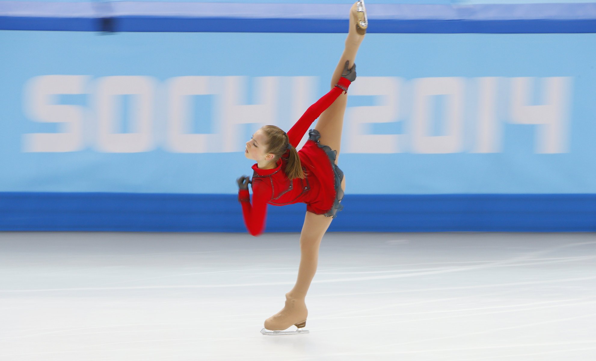 yulia lipnitskaya юлия липницкая сочи 2014 фигуристка