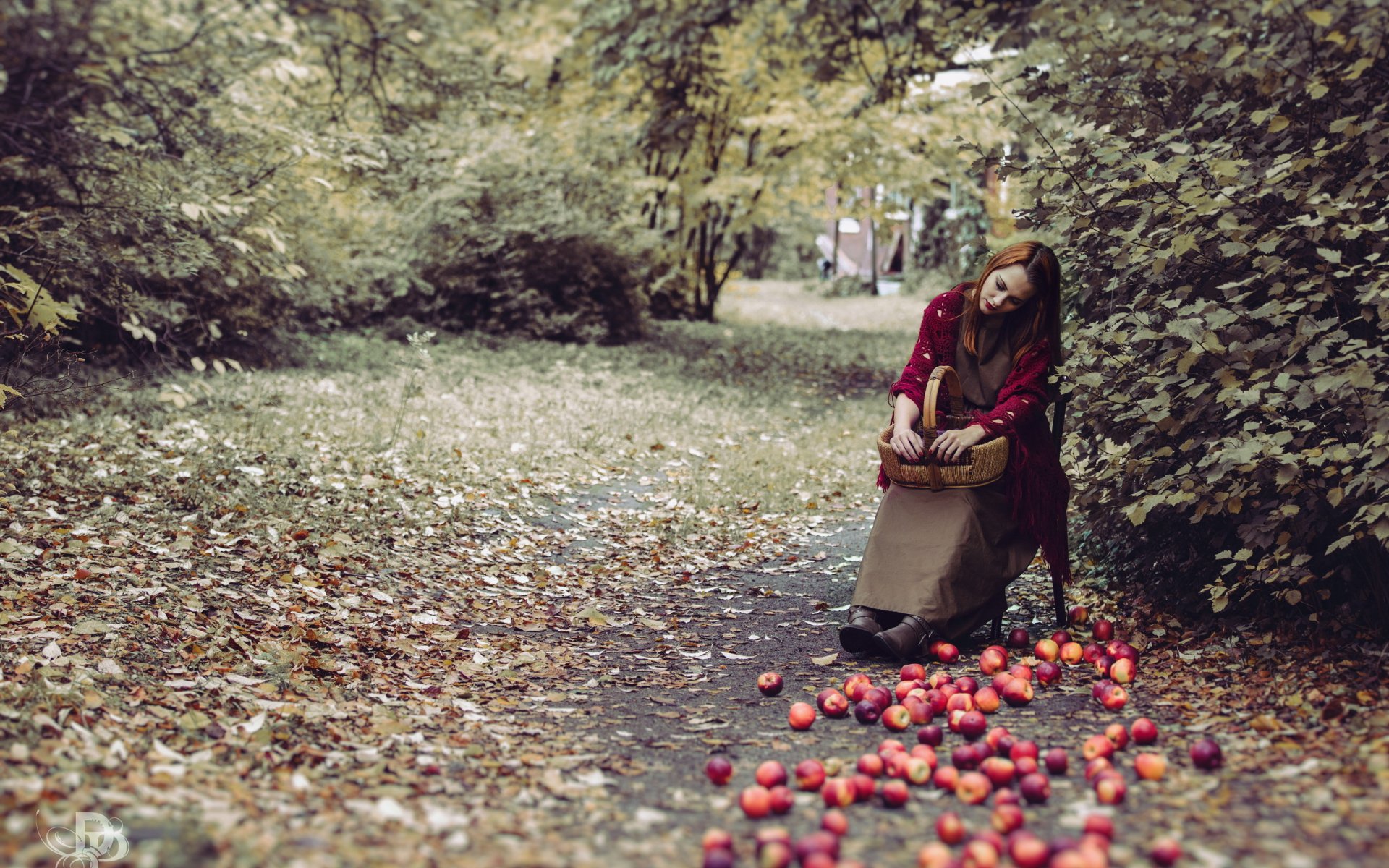 dziewczyna jabłka natura