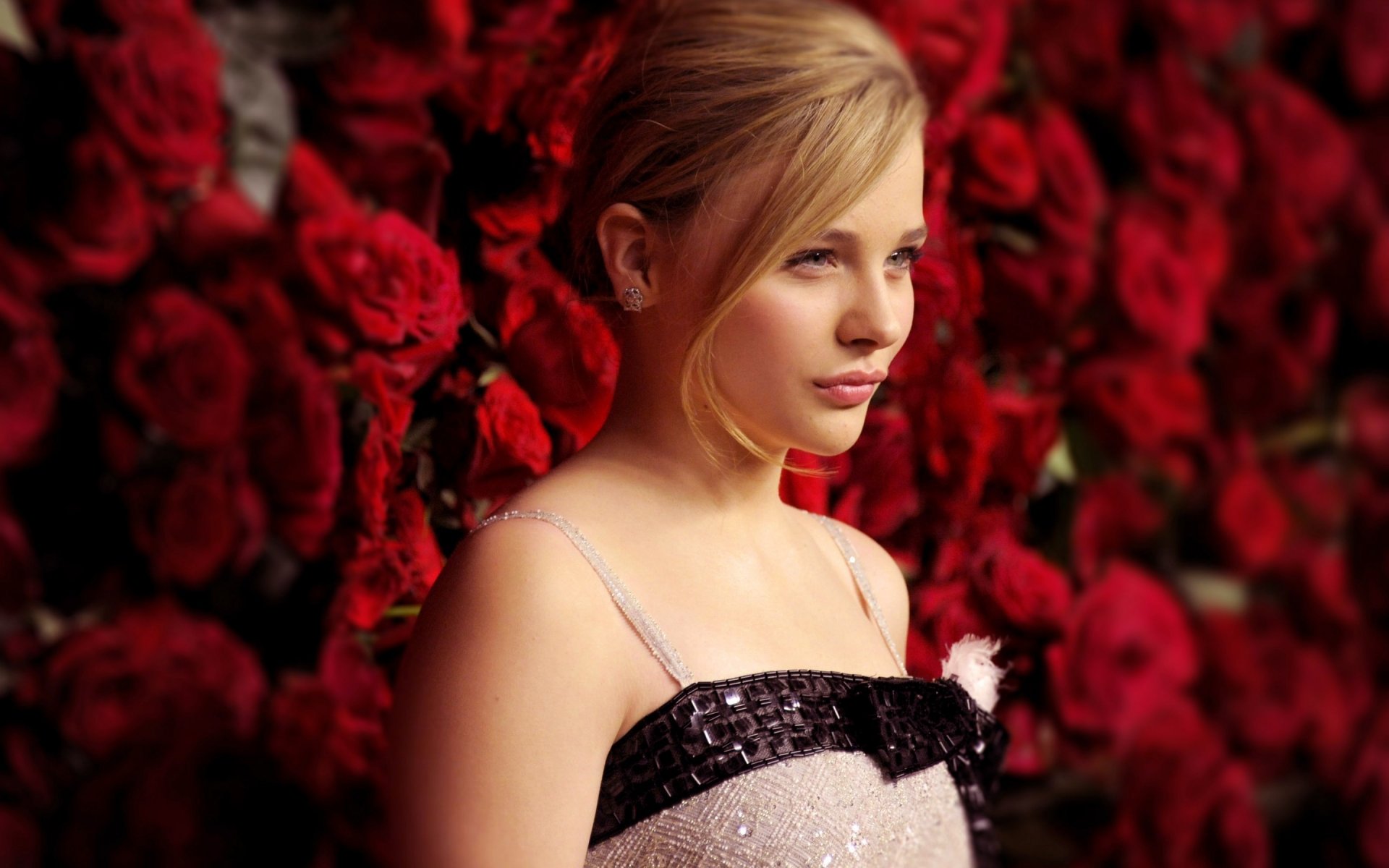 chloe grace moretz chloe moritz aktorka róże profil