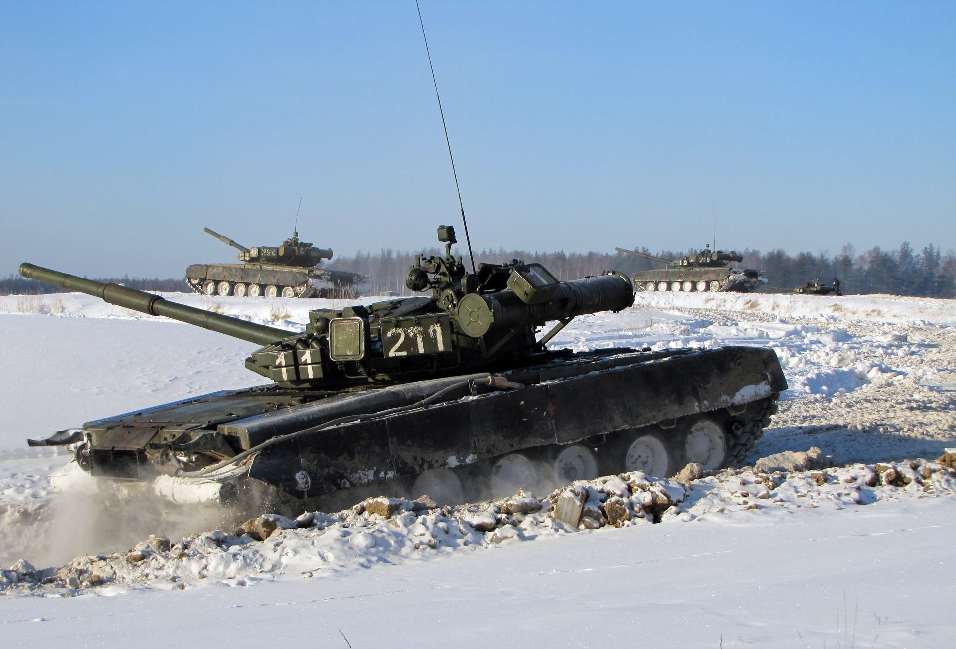 russie t-80 bv neige hiver réservoir