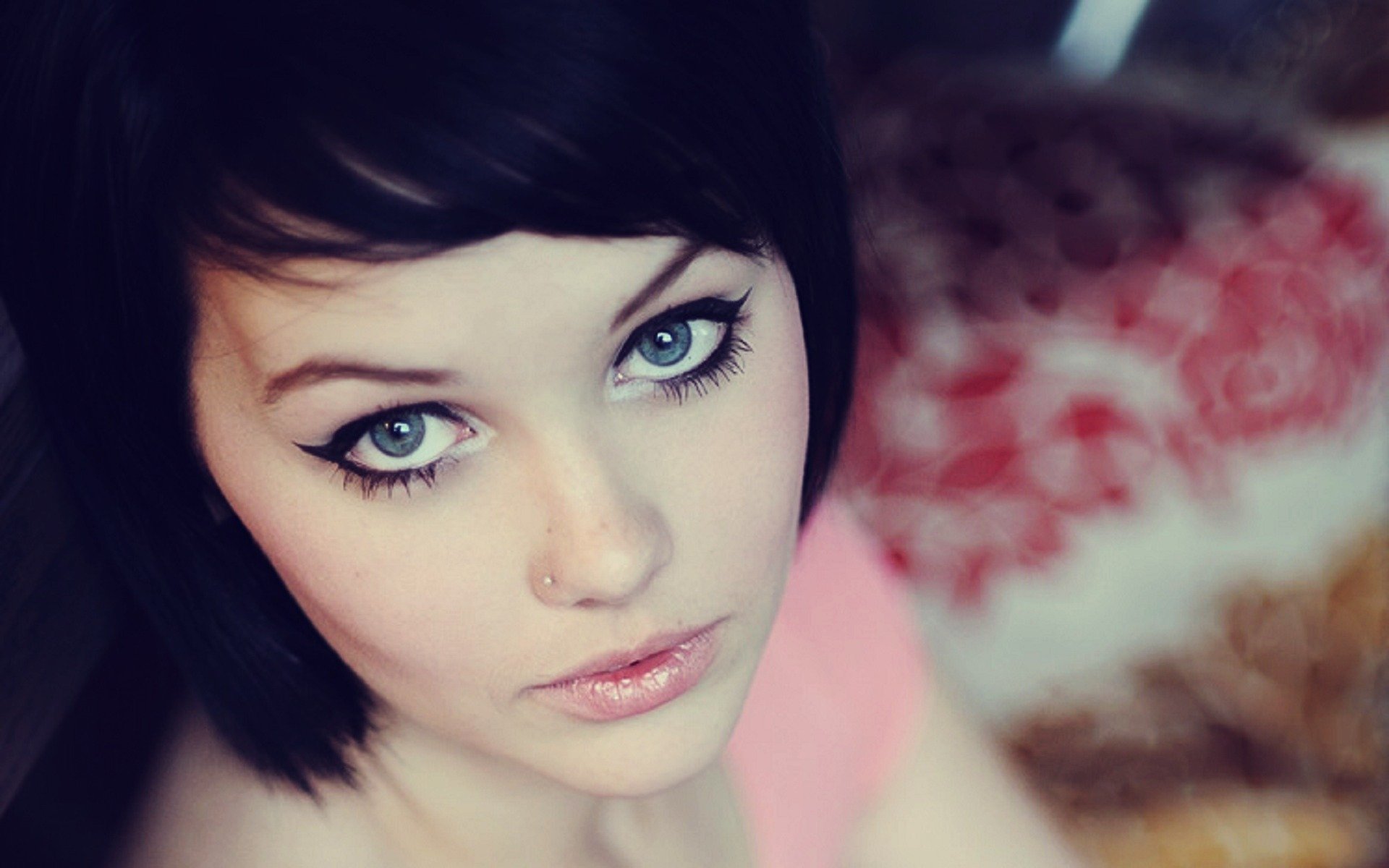 mellisa clarke brunette view eyes cute model