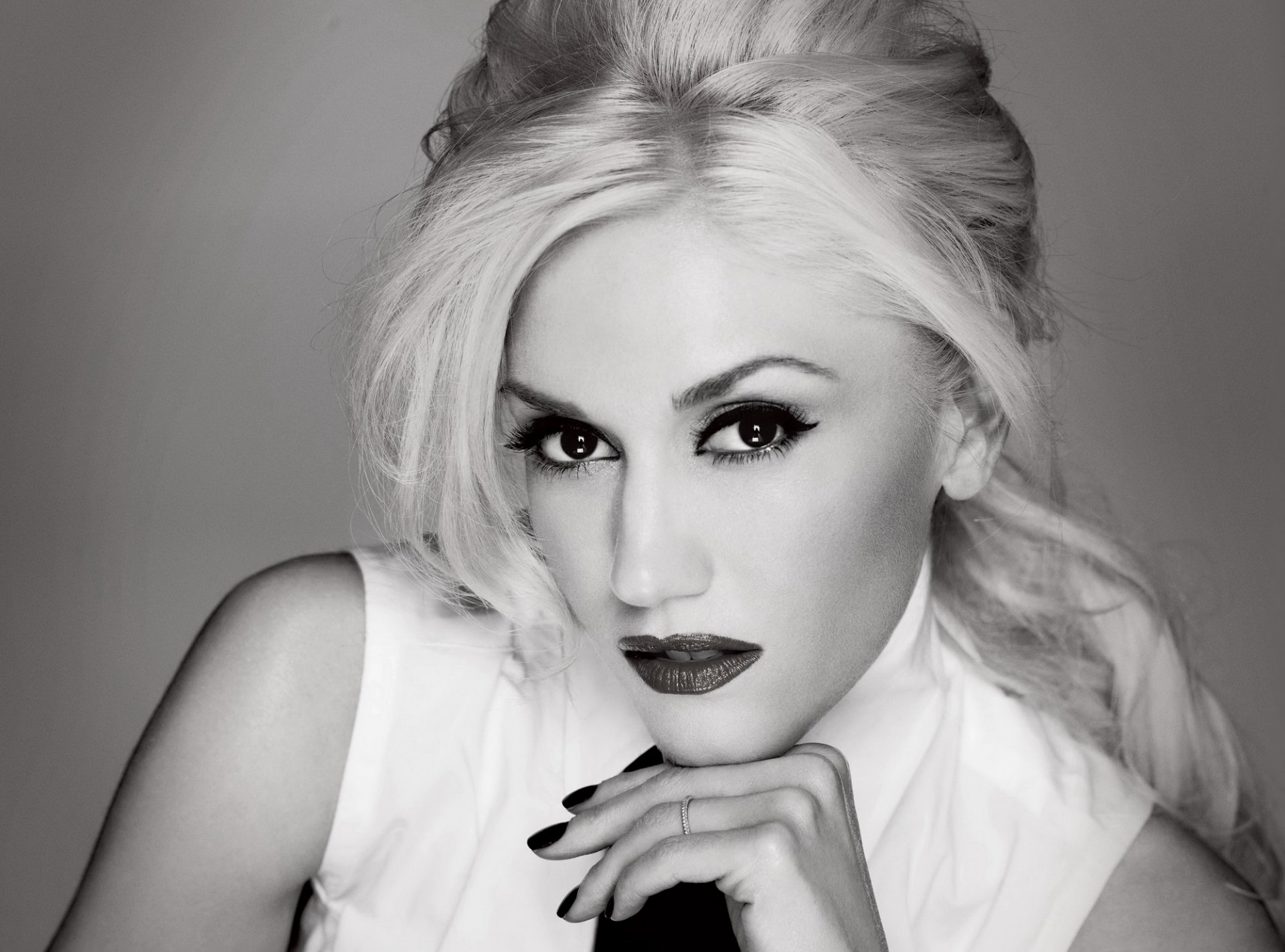 gwen stefani foto rubia cantante cara