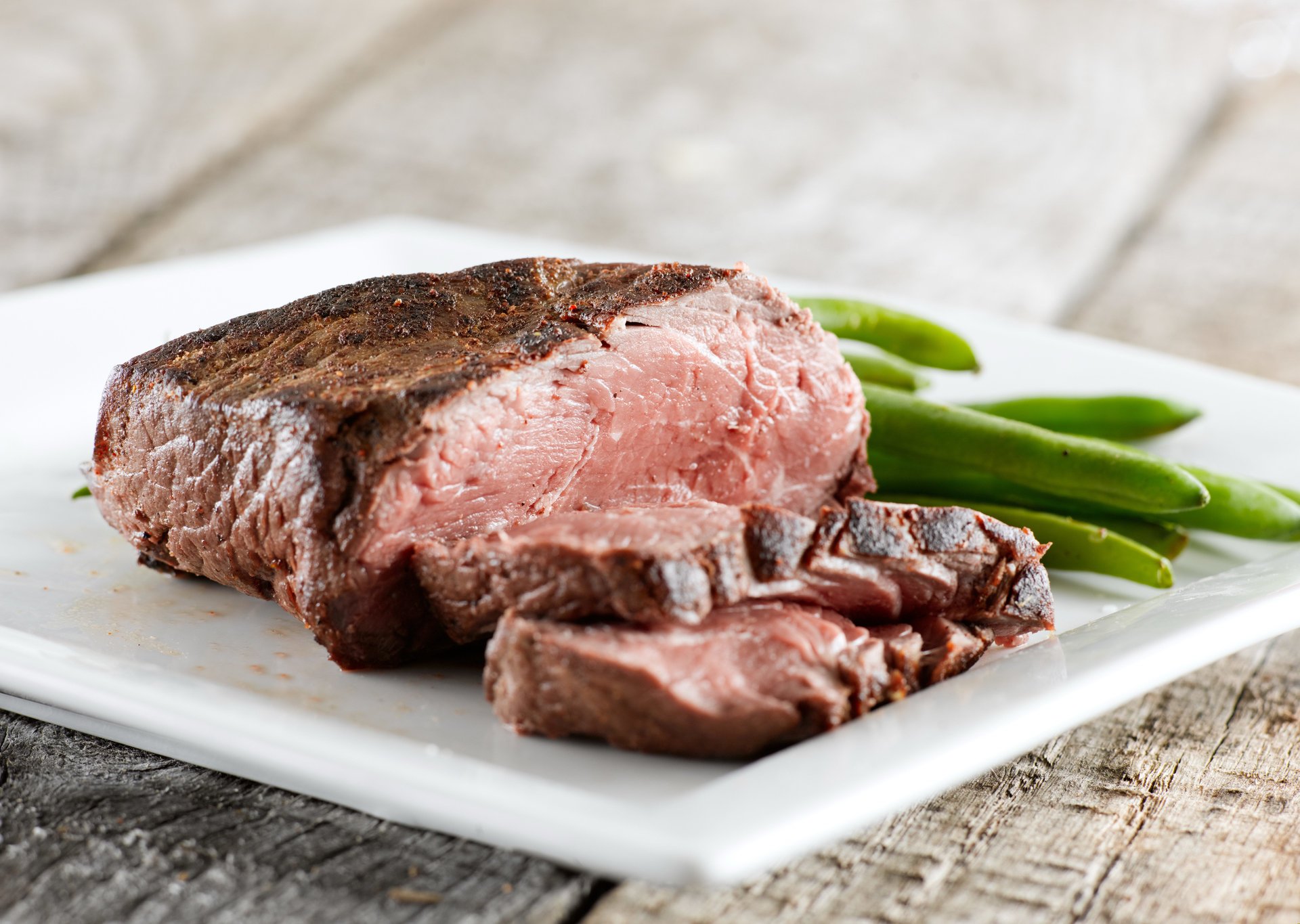 meat food steak beans pods plate lunch