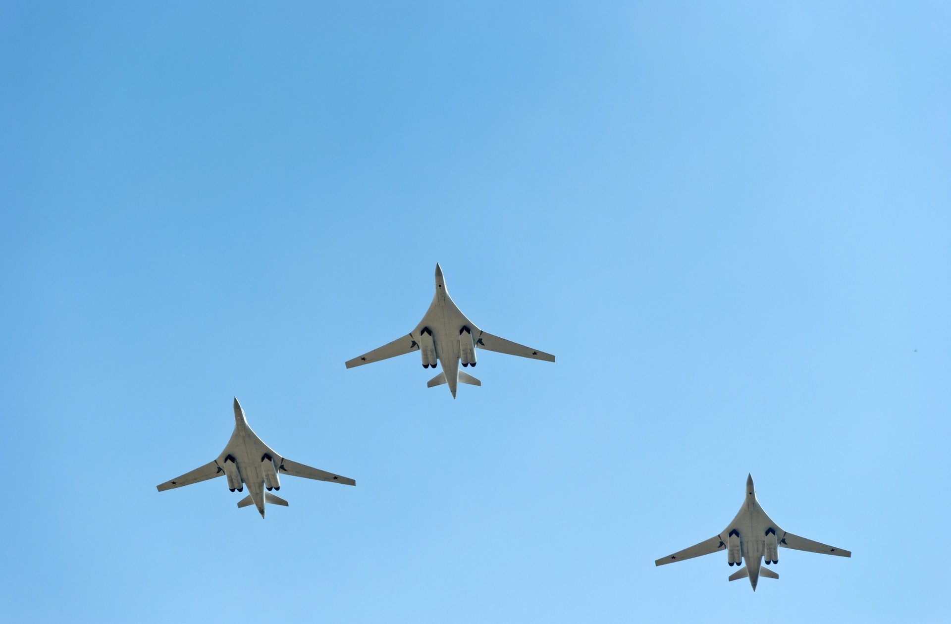 ciel trois cygnes blancs tu-160 avions