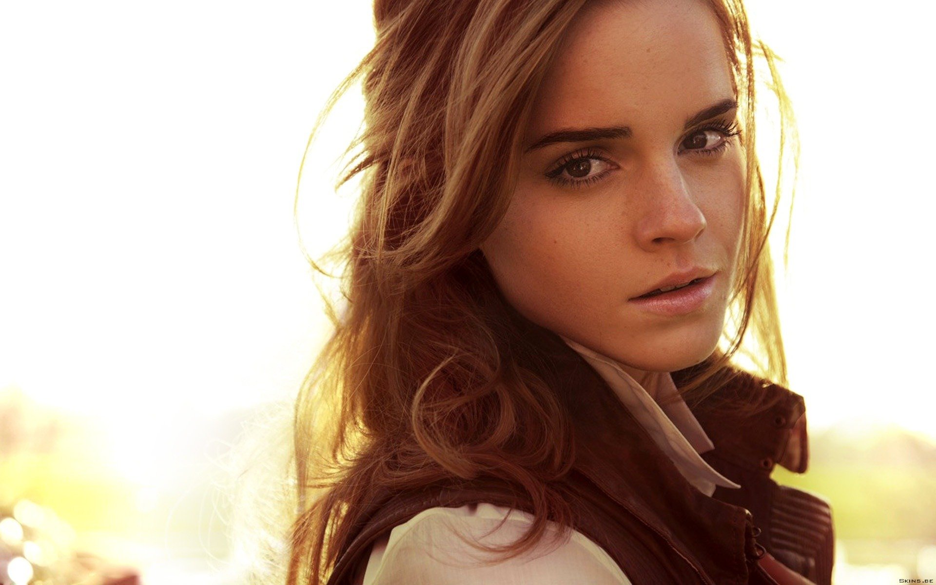 emma watson shotenka camicia