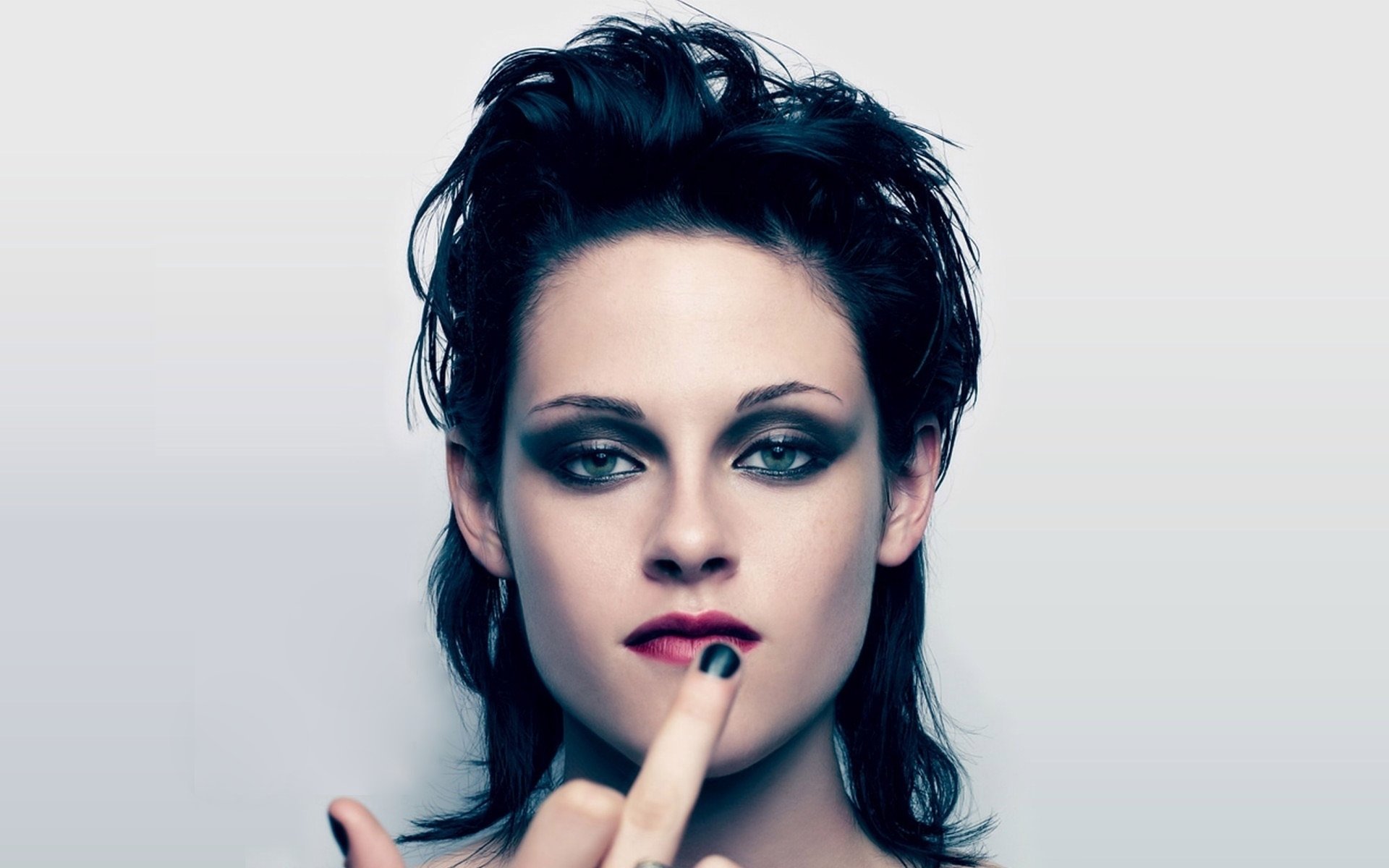 kristen stewart gesture