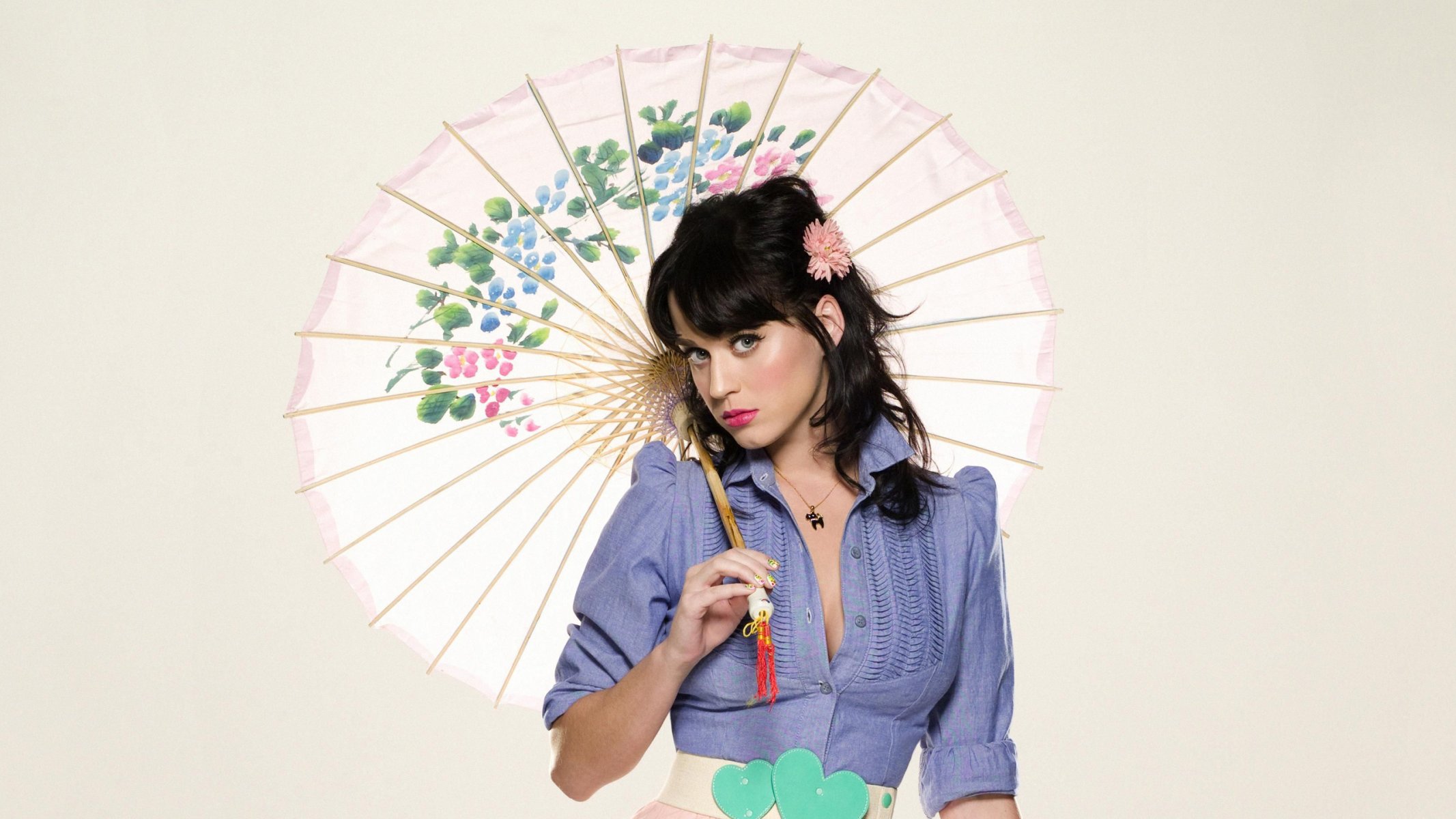 katy perry parapluie chanteuse fille