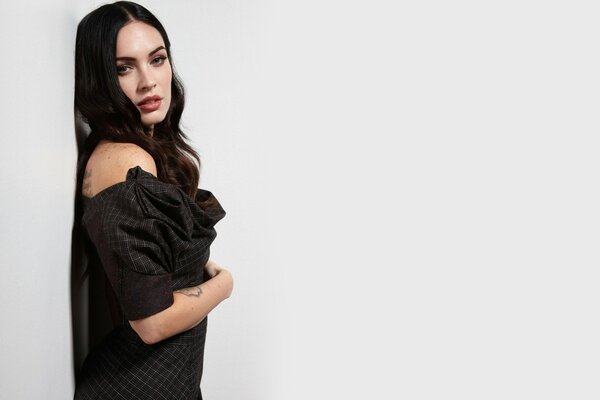 Megan Fox en robe noire