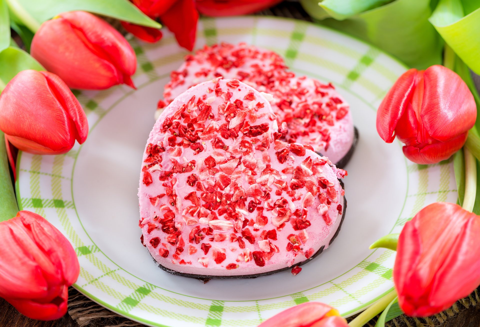 cake heart powder flower tulip