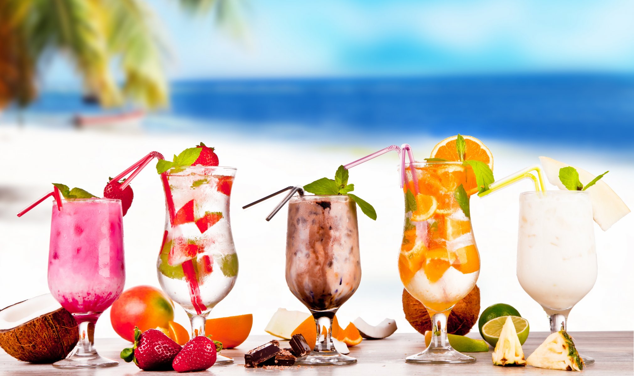 tropical cocktails frais boire plage été boissons