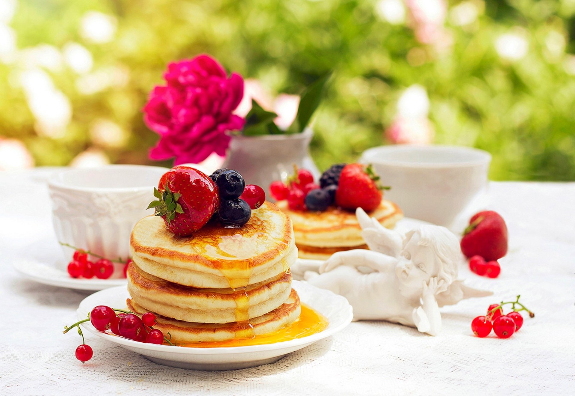 comida fresa arándano café flor panqueques panqueques grosella alimentos