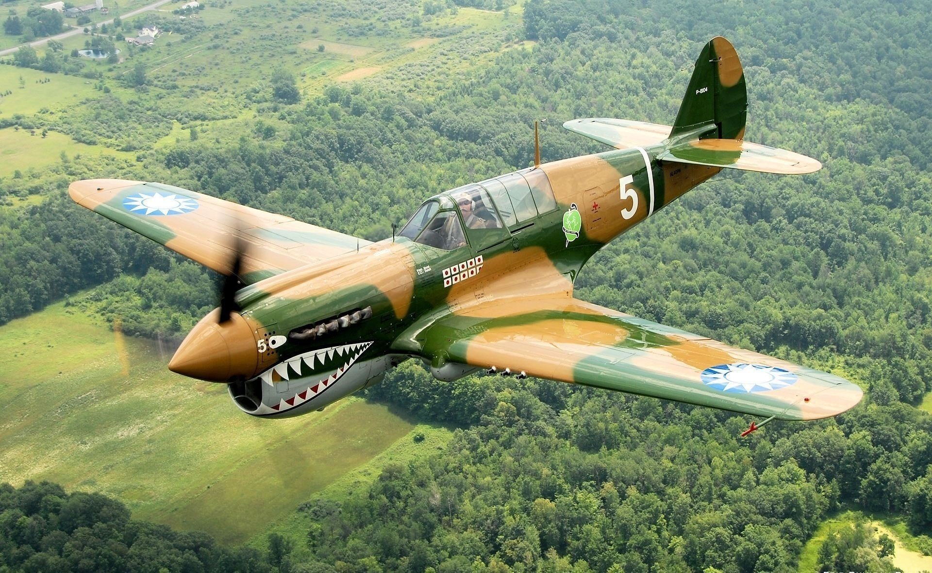 p-40n warhawk over geneseo curtiss avión