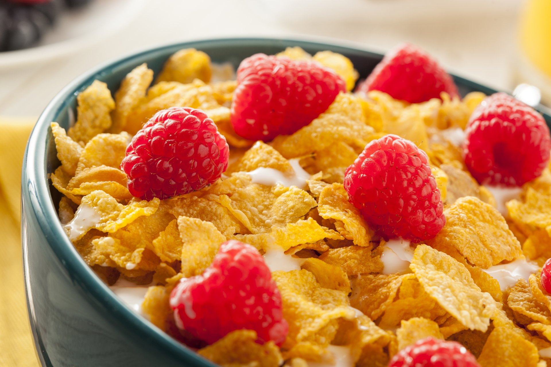 flakes raspberry berries breakfast