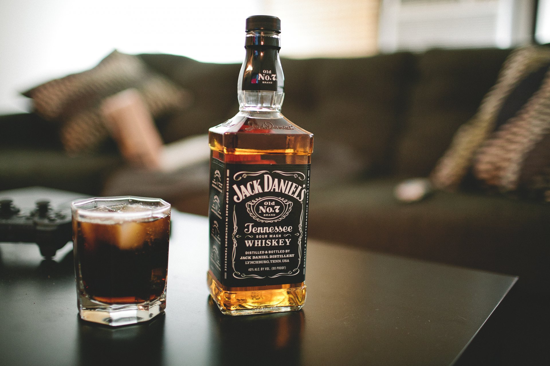 jack daniels whisky bottiglia bicchiere