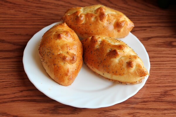 Fragrant buns with poppy seeds according to grandma s recipe