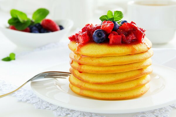 Panqueques favoritos con mermelada de bayas