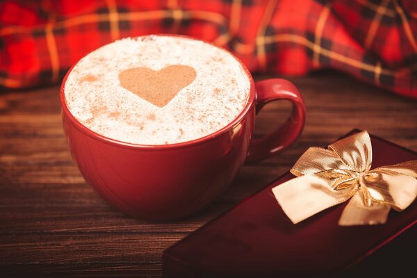 Tasse cappuccino rouge et cadeau