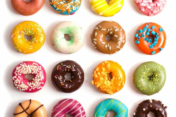 Bunte Donuts mit Glasur