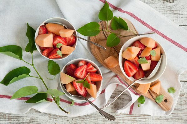 Beau petit déjeuner avec des avantages pour la santé